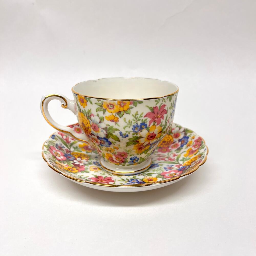 Tuscan Fine English Bone China Chintz Tea Cup and Saucer Set C8140